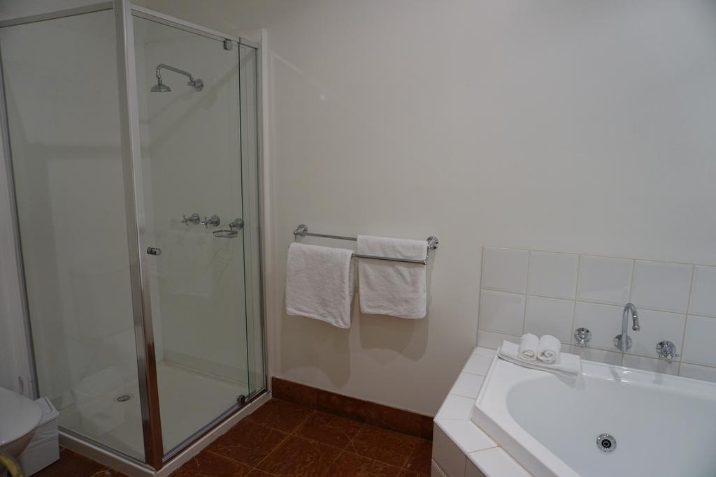Acacia Terraces Aparthotel Echuca Phòng bức ảnh